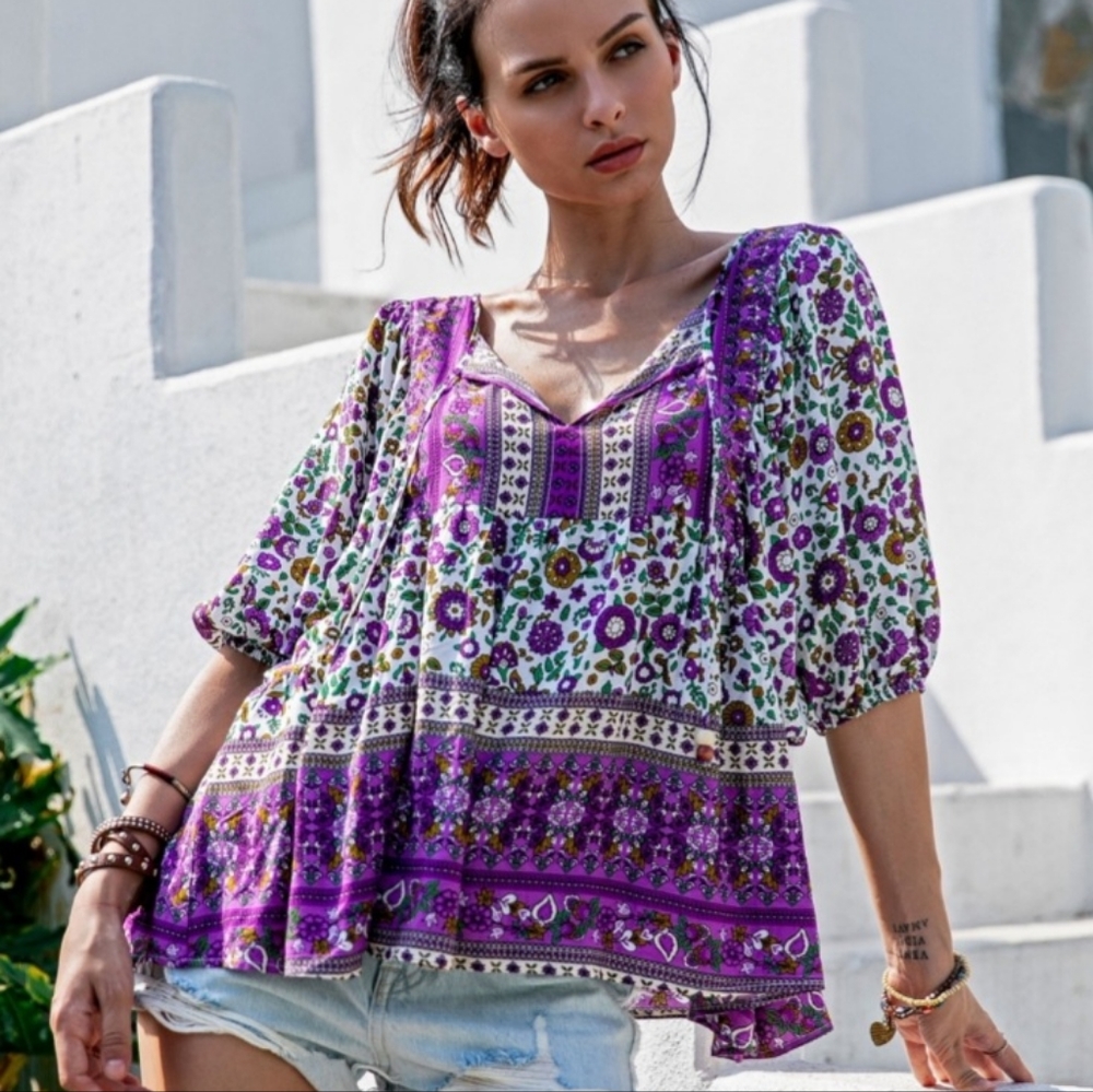 RusttyDustty Batwing Sleeves blouse